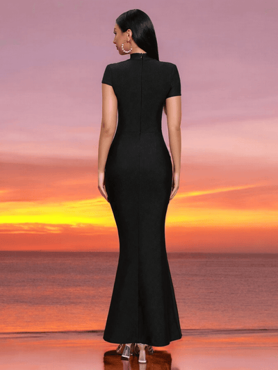 Pearl Chain Design Velvet Maxi Dress, ideal for parties and gala events.