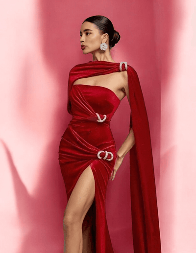 Red carpet-worthy strapless velvet maxi dress with dangerous leg slit