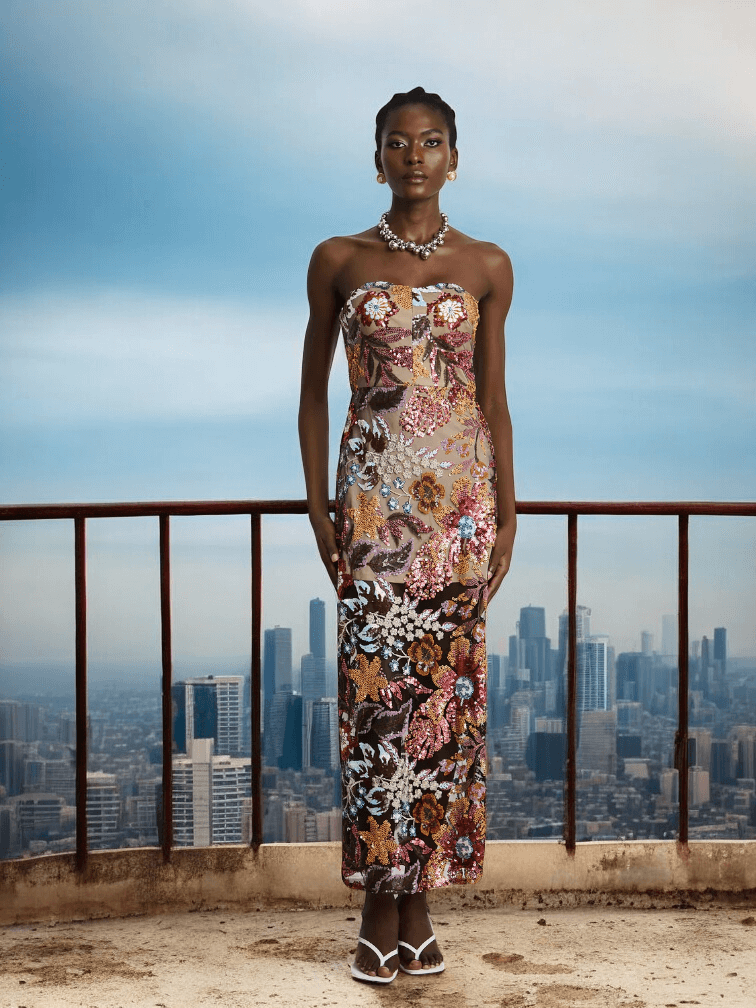 Elegant Strapless Mesh Dress